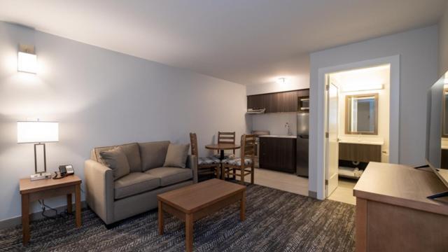 George Point Inn Суррей Экстерьер фото