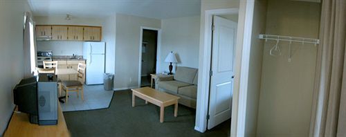 George Point Inn Суррей Экстерьер фото